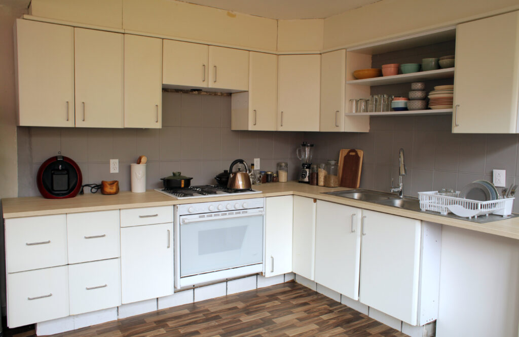 Kitchen with warm, modern decor