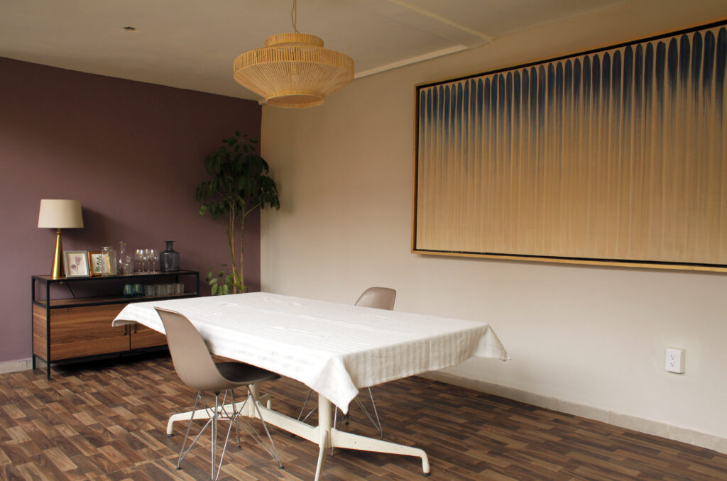 Dining room with warm, modern decor